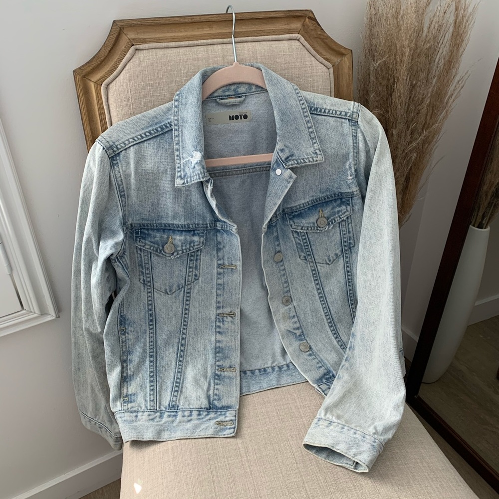 Topshop Denim Jacket (Light Wash)